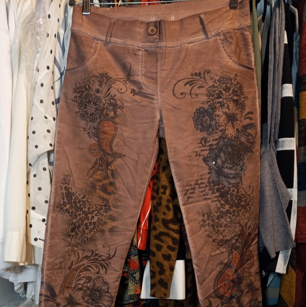 Pant with embellishments